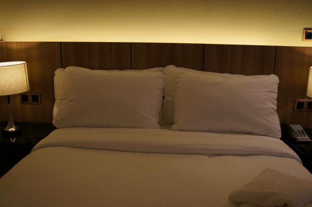 The Maximilian Hotel 카우아얀 외부 사진